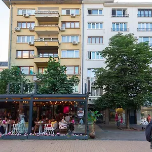 https://apt-central-vitosha.sofiahotelsbg.com